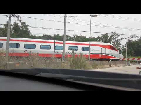 Passaggio a livello di Benevento, Via Valfortore. Transito del FA 8306