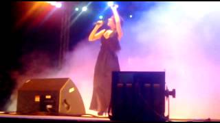 María Artés "Lamorena" - Nada