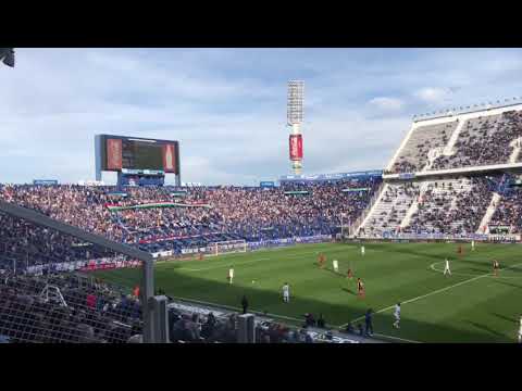 "Hinchada de Vélez ante Newells" Barra: La Pandilla de Liniers • Club: Vélez Sarsfield