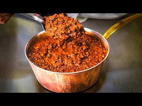 Why Restaurant Ragu Tastes So Much Better