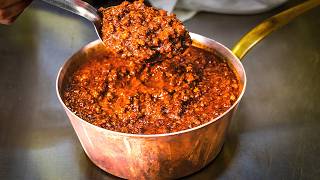 Why Restaurant Ragu Tastes So Much Better