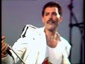 Videoklip Queen - Action This Day, Play The Game (Live At The Bowl 1982)  s textom piesne