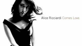 Alice Ricciardi - Give Me The Simple Life