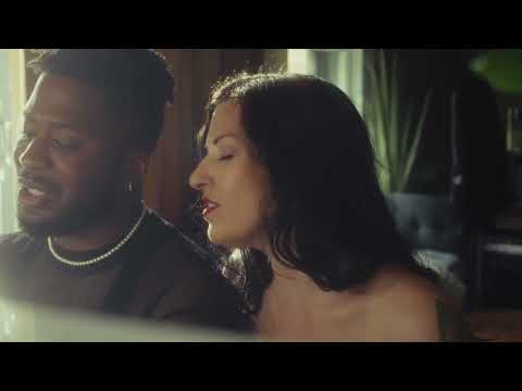 Shimmering Chrome [OFFICIAL VIDEO] - Andrea Ramolo & J3M