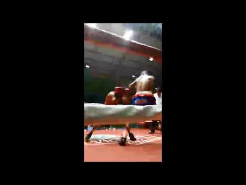 Nocuat de José "El Danto" Pérez a Óscar Amador en el tercer round