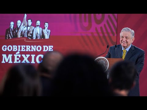 Presidente destaca diálogo exitoso con maestros de la CNTE. Conferencia AMLO