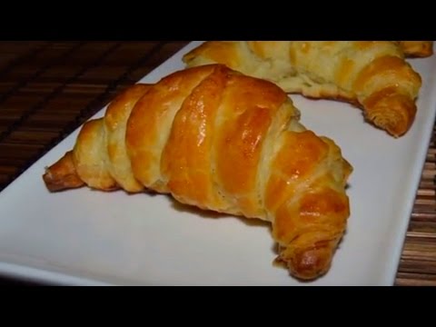Cómo hacer croissants con masa de hojaldre (Rápido y Muy fácil) | Patu