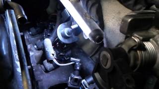Tips On Replacing The Intake Manifold On A Saturn 1.9 Liter