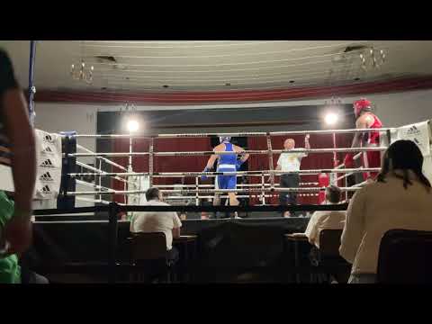 Super heavyweight (92+ kg) Elite Novice Fight