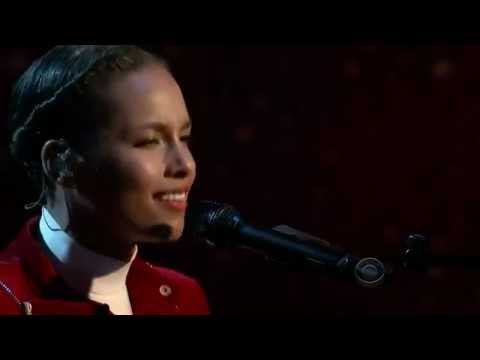 Alicia Keys -- Girl On Fire & New Day (People's Choice Awards 2013)