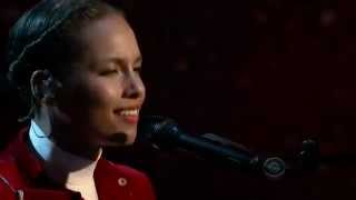 Alicia Keys -- Girl On Fire &amp; New Day (People&#39;s Choice Awards 2013)