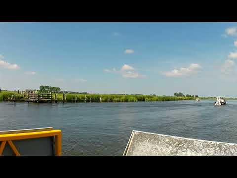 Cycling tour from 15-06-2022 part 16 Súdwest Fryslân. Bicycle ferry to Gaastmeer and to Heidenskip.