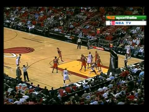 Dwyane Wade Complete Highlights vs Warriors 02-03-10 [35 Points/ 12 Assists] Highlights Show!!!