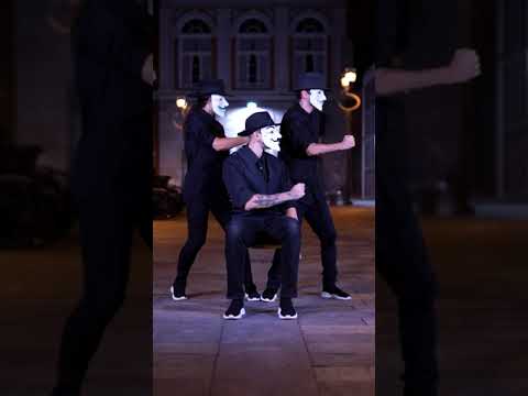 V for Vendetta mask amazing dance