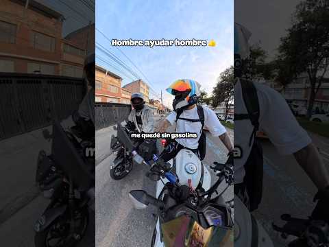 Y así es como aprendí a taconear jajaja  #humor #biker #motos