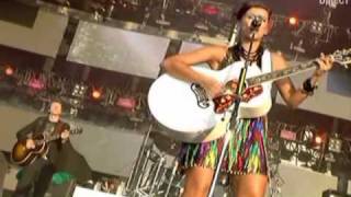 Nelly Furtado Concierto Live In Paris parte 1