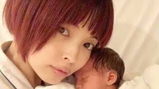 目が小さく耳の位置が低い超希少難病の娘 を持つ母の“絶望と再起” 「かわいい洋服を 着せてあげたい」