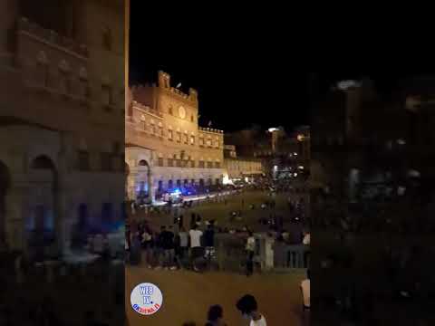 Incendio sulla Torre del Mangia
