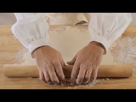 How to Make Simple Pie Crust - 18th Century Cooking