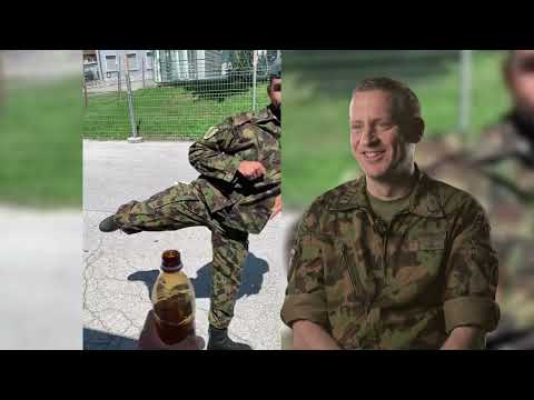 Oberst i Gst Thalmann präsentiert Armeevideos aus sozialen Medien
