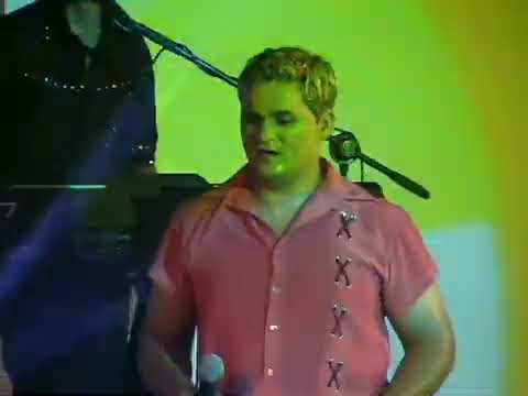 OS FERAS DO BAILE / BOM DE MAIS ( compositor Alex)