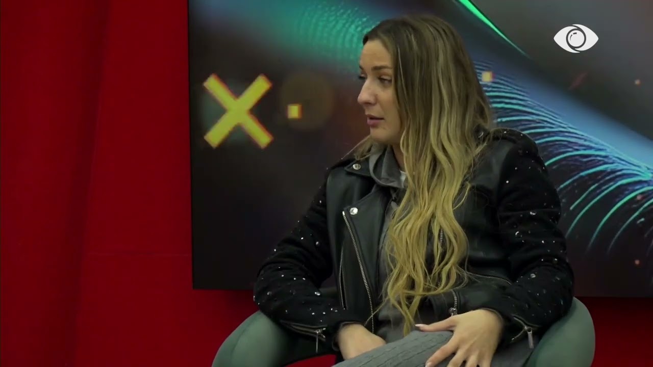 Unë kam histori nga mbrapa/ Miri diskuton me Shëndritin, ndërhyn Juela