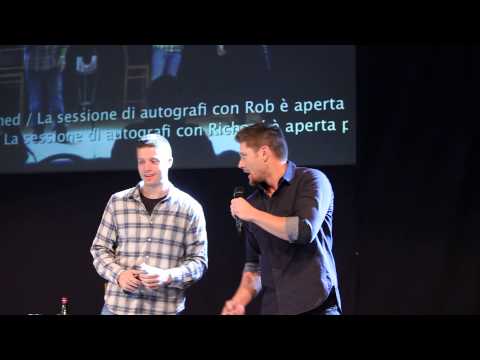 Jus in Bello 2013 - Ty trying to make Jensen laugh!
