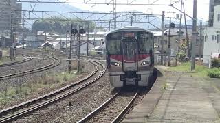 227系A-18向洋通過