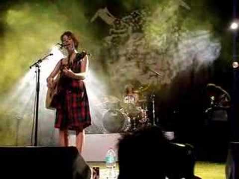 Kimbra - Simply On My Lips (Live at Parachute)