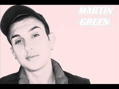 MARTIN GREEN - POUKA   (+lyrics)