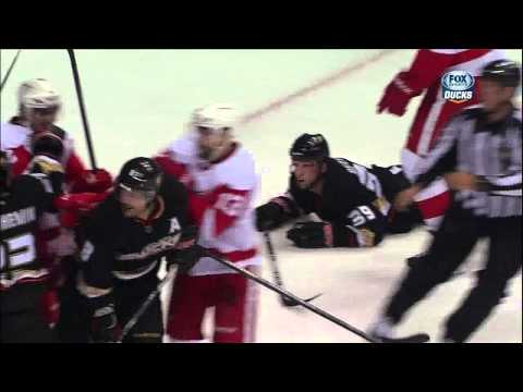Teemu Selanne crosscheck on Jimmy Howard May 12 2013 Detroit Red Wings vs Anaheim Ducks NHL Hockey
