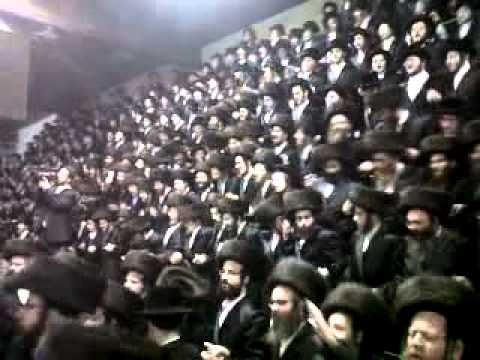 1000'S By The Wedding Of Youngest Child By Belz Machnivka Rebbe