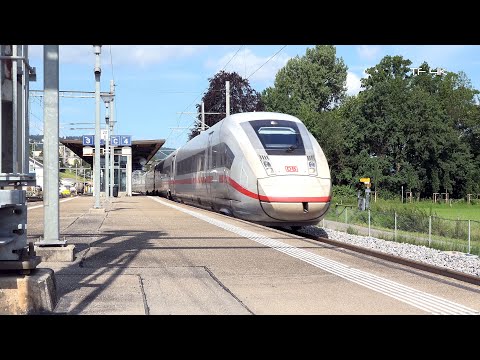 Durchfahrt S2 Zurich Flughafen und ICE nach Chur im Bahnhof Au