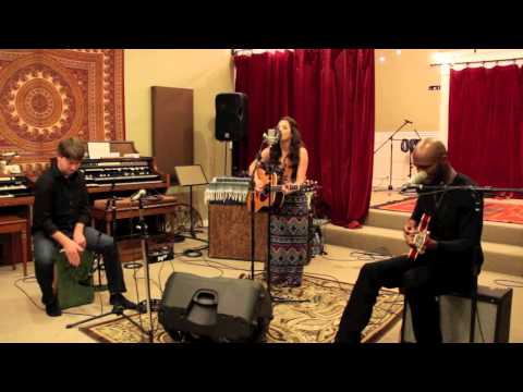 Rebecca Moreland - Breaking Free (Live Acoustic Sessions 2013)