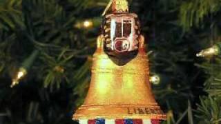 preview picture of video 'Philadelphia Liberty Bell Glass Christmas Ornament'