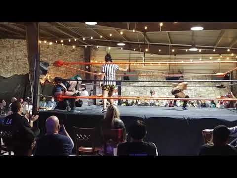 La Rosa Negra Vs Heidi Howitzer @ Mission Pro Wrestling (Clip)