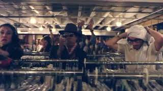 Macklemore &amp; Ryan Lewis ft. Wanz - Thrift Shop Official Music Video