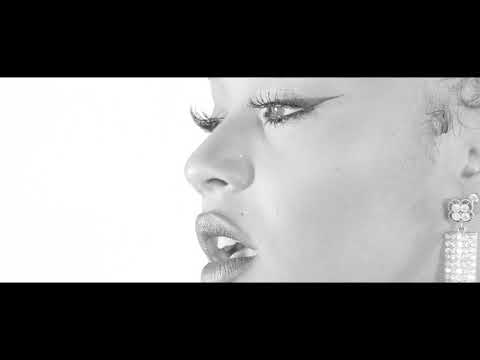 Ambizius - Valiente Ella