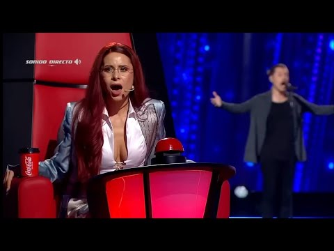 Óscar Rosas sings 'Abrázame muy fuerte' (The Voice Chile)