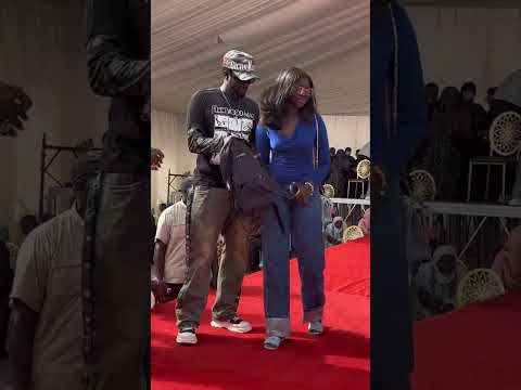Remise de fournitures organiser par mia guisse fatou ndiaye et basse Thioung