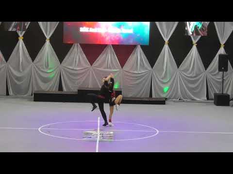 Polyánki Benedek (RÓK And Roll SE) - Fórián Kata (Rockin' Board TSE) akrobatika