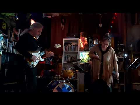 One chord solo | Boss Katana Live Gig