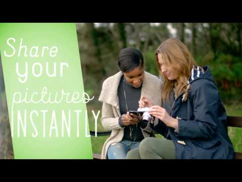 New Panasonic LUMIX DMC-GF7 for hands-free selfies