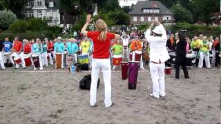 preview picture of video 'MEGA Bateria 25 Jahre VIRADA - Elbstrand Neumühlen/Övelgönne'