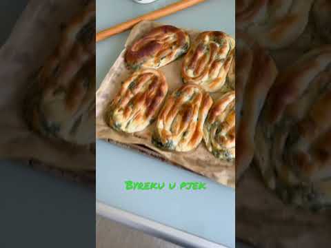Video thumbnail: Plaqki me Spinaq – Byrek Korçar
