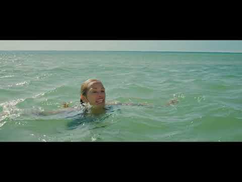 Ticket to Paradise - Rotten to Each Other Featurette - Only in Theaters Now