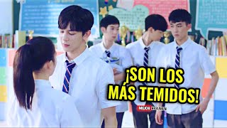 🔥CHICA SUFRE BULLÝING PERO SE ENAMORA DEL MATÓN DE LA ESCUELA Y LA HACE SU SIRVIENTA | Mejor Resumen