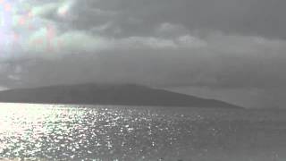 preview picture of video 'View south west from An Taobh Tuath beach, South Harris'