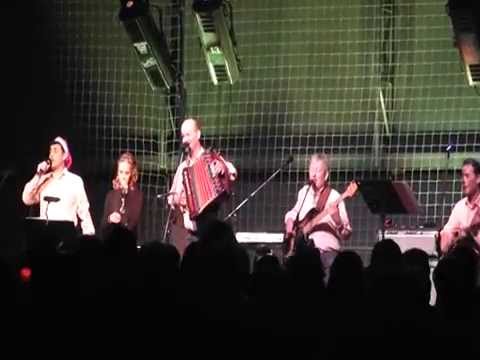 Ansambel Maj - Čebelar (Lojze Slak)