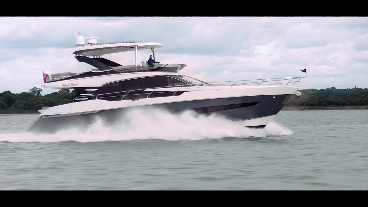 Fairline Squadron 68 - Trailer